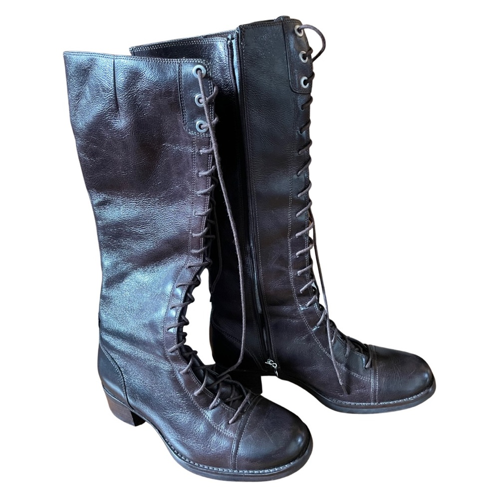 Used dark brown lace up leather boots